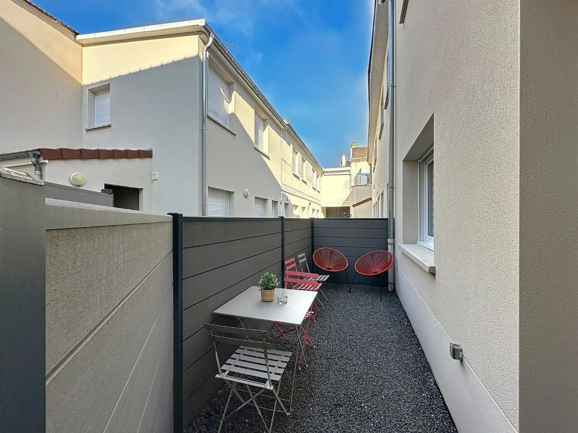 Apartmán Le Sacre - Centre - Cour Privative - Parking Remeš Exteriér fotografie